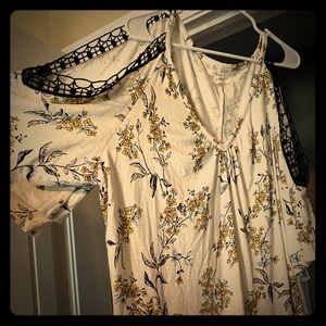 Maurice’s Plus Size Blouse size 3 3X 24